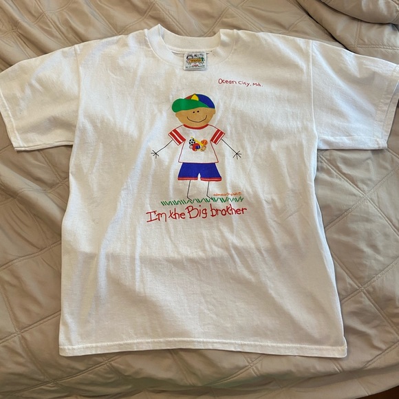 Brand new adorable kid’s t-shirt!  Never worn.  Outstanding condition. - Picture 1 of 4